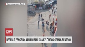 VIDEO: Dua Kelompok Ormas di Karawang dan Bogor Bentrok