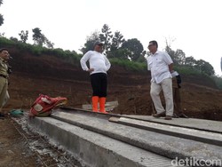Jalankan Instruksi RK, Bupati Aa Hentikan Poyek Resor Mewah di KBU