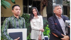 Gaya Penampilan Siwi Sidi Saat Diperiksa Polisi, Hidung Jadi Sorotan