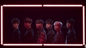 Live Streaming Penampilan iKON di TikTok Stage Live