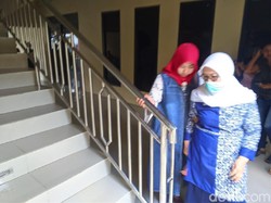 KPK Periksa Ibu Eks Bupati Mojokerto Terkait Kasus Pencucian Uang