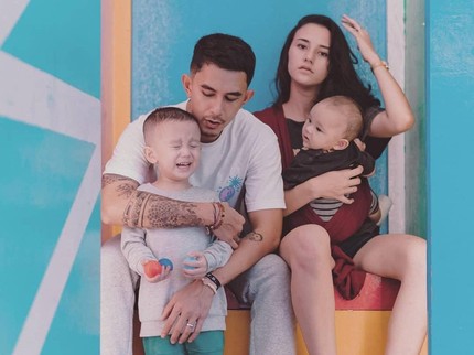 Ditanya Kemungkinan Anak Pindah Agama, Dahlia Poland Jawab Begini