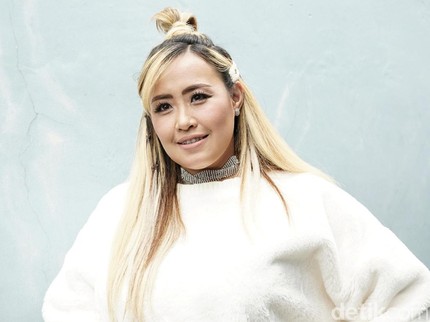 5 Artis Pernah Terlilit Utang, Pinkan Mambo Dikejar Debt Collector