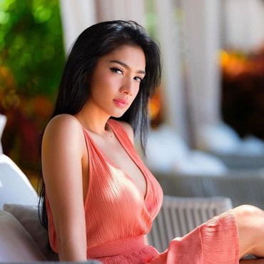 Angel Karamoy Girang Makan Telur Gulung & Dengar Suara Token Listrik