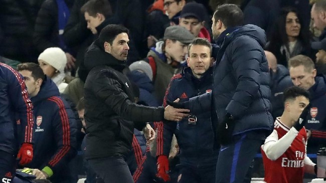 Persaingan dua pelatih muda Mikel Arteta vs Frank Lampard mulai dibandingkan rivalitas Pep Guardiola dan Jurgen Klopp.