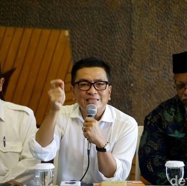 Helmy Yahya Dipecat Karena Buaya Afrika, Netizen: Buaya Indonesia Mah Fakboi
