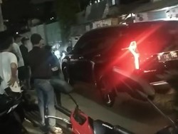 Beda Keterangan Saksi-Polisi Soal Insiden Tabrak Lari Mobil SUV di Bandung