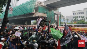 Warga Priok Demo Yasonna, Jalan Rasuna Said Macet
