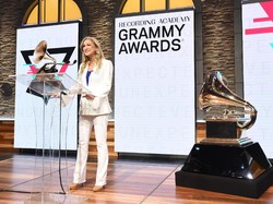 Selain Alami Pelecehan Seksual, Mantan Bos Grammy Juga Sebut Ada Lobi Kotor