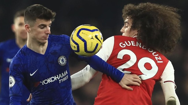 Berikut prediksi susunan pemain Arsenal vs Chelsea yang akan berlaga di Piala FA, Sabtu (1/8) malam waktu Indonesia.