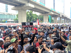 Tiba di Kemenkum HAM, Massa 221 Priok Bersatu Tuntut Yasonna Minta Maaf