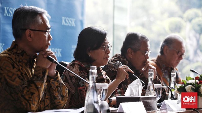 Pengamat menilai wajar pejabat KSSK khawatir pengambilan kebijakan terkait anggaran corona diperlakukan seperti kasus bailout Bank Century 2008 silam.