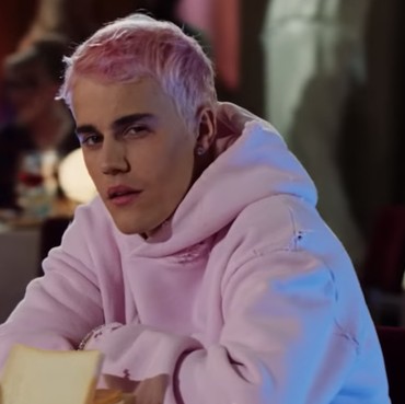 Justin Bieber Kejutkan Penggemar lewat Mini Album 'Freedom'