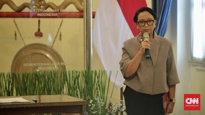 Menteri Luar Negari Retno Marsudi di Kantor Kemenlu, Jakarta, Kamis, 23 Januari 2020.