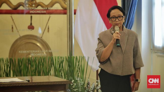 Menteri Luar Negari Retno Marsudi di Kantor Kemenlu, Jakarta, Kamis, 23 Januari 2020.