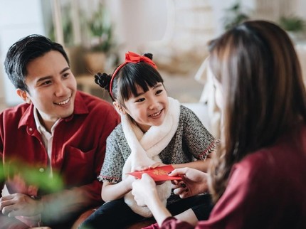 Aturan Lengkap Pemberian Angpao Imlek 2024, Isi Uang Berapa ke Anak?