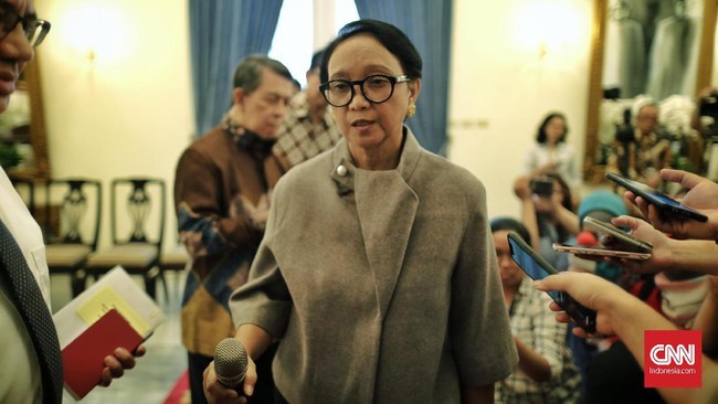 Menteri Luar Negeri RI, Retno LP Marsudi, mengatakan bahwa 1.600 WNI di luar negeri terkena imbas wabah virus corona yang melanda dunia.