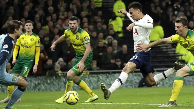 Hasil Liga Inggris: Tottenham dan Leicester Raup Tiga Poin Tottenham Hotspur dan Leicester City sukses meraup tiga poin pada lanjutan Liga Inggris, Rabu (22/1) waktu setempat.
