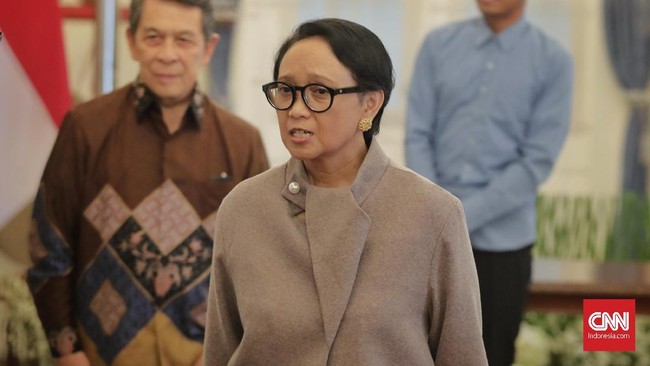 Menlu Retno Marsudi mengonfirmasi seorang pendatang yang disebut sempat ke Jakarta sebelum dinyatakan positif corona di Australia merupakan WNI.