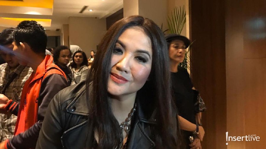 Cornelia Agatha Sejumlah pemeran di film Akhir Kisah Cinta Si Doel mengaku sedih karena harus berpisah setelah 27 tahun bersama.