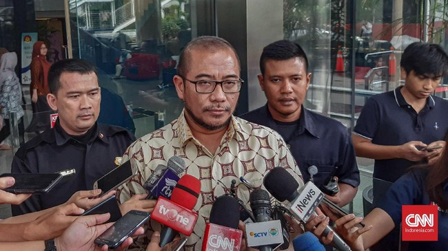 KPU menyebut, kemungkinan jatah waktu calon kepala daerah yang positif Covid-19 akan berkurang karena harus menjalani karantina terlebih dulu.