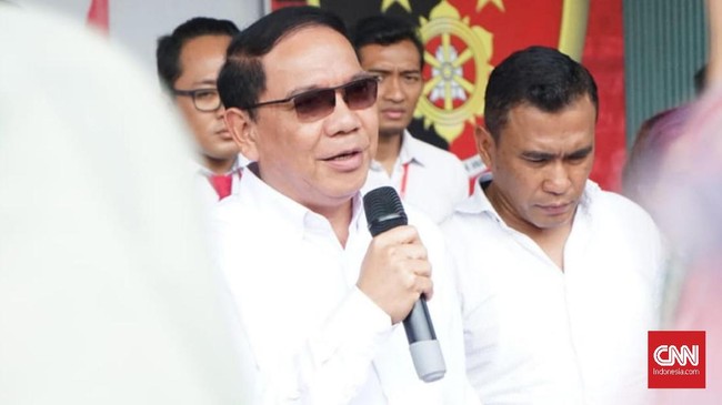 Polisi mengancam melakukan upaya paksa terhadap anak kiai di Jombang yang jadi tersangka pencabulan santri karena tak kunjung memenuhi panggilan.