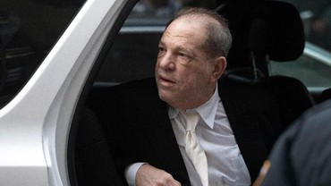 Positif Corona, Predator Seks Harvey Weinsten Diisolasi di Penjara