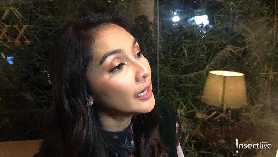 Maudy Koesnaedi Sejumlah pemeran di film Akhir Kisah Cinta Si Doel mengaku sedih karena harus berpisah setelah 27 tahun bersama.