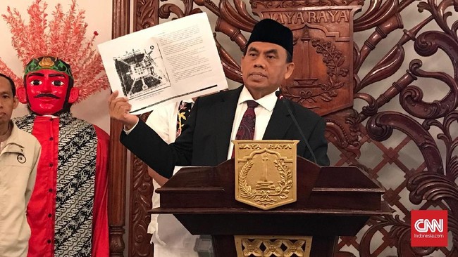 Sekda DKI Saefullah meninggal dunia setelah sebelumnya menjalani perawatan intensif karena Covid-19.
