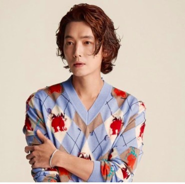 Jung Kyung Ho Akan Debut Jadi Aktor Teater lewat 'Angels in America'