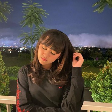 Lirik Lagu Sakit Gigi - Happy Asmara