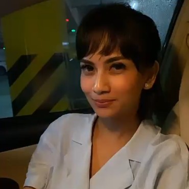 Unggah Foto tanpa Hijab, Anggita Sari Dipuji Vanessa Angel