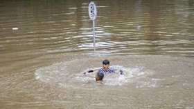 Banjir 3 Meter Belum Surut, Underpass Kemayoran Masih Lumpuh