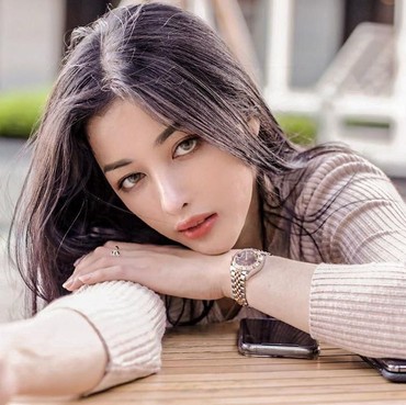 Pramugari Siwi Sidi dan Sisi Asih Saling Sindir soal Bantuan Corona, Benarkah?