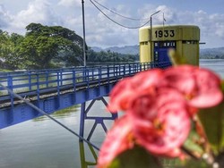 Melepas Penat di Objek Wisata Waduk Pacal