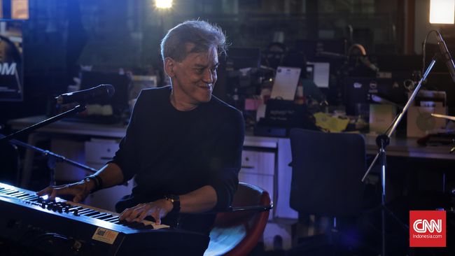 Penantian 40 Tahun Fariz Rm Rilis Piringan Hitam Sakura