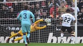 FOTO: Messi Tak Berkutik, Barcelona Keok Barcelona kalah 0-2 dari Valencia pada lanjutan Liga Spanyol yang diwarnai permainan buruk Lionel Messi di Stadion Mestalla.