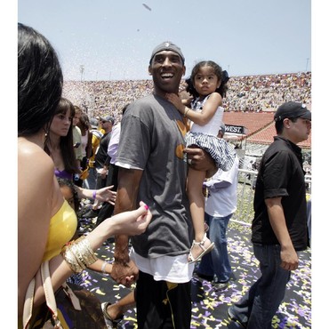 Penuturan Saksi saat Kobe Bryant Tewas dalam Ledakan Helikopter