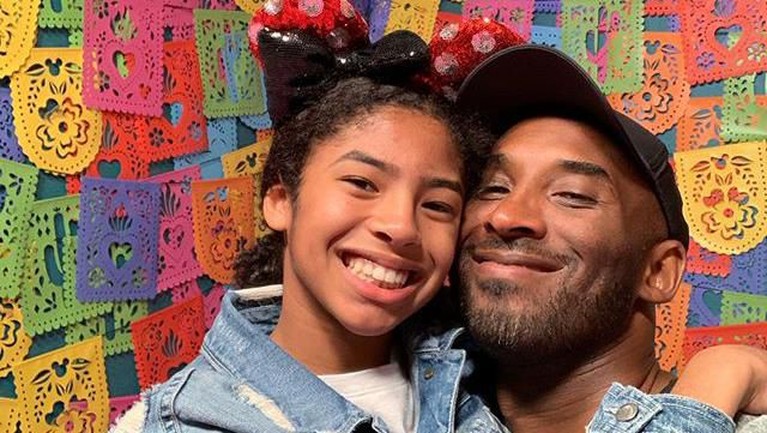 Beberapa potret manis antara Kobe Bryant, Vanessa dan keluarga kecilnya versi Insertlive.