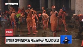 VIDEO: Banjir di Underpass Kemayoran Mulai Surut