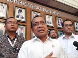 Setneg Minta DKI Setop Revitalisasi Monas karena Belum Dapat Izin