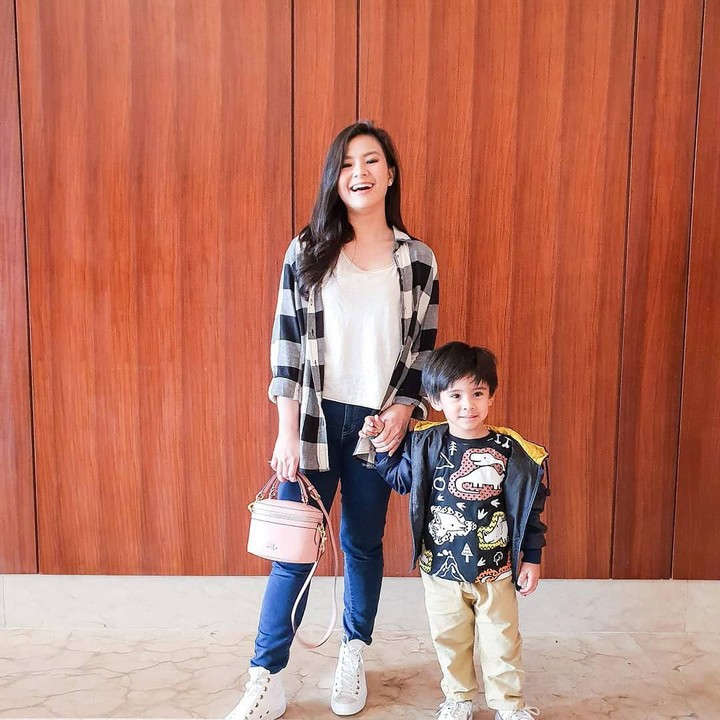 <p>Nama anaknya Mikhail Zayn Muhsin. Eriska melahirkan di usia 22 tahun, terbilang muda di zaman sekarang. (Foto: Instagram @eriskarein)</p>