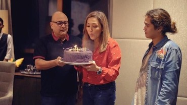 Ultah ke-44, Maia Estianty Dapat Kado Jam Tangan Mewah dari Suami