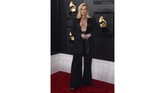 FOTO: Busana Terbaik Grammy Awards 2020 Grammy Awards 2020 digelar di Los Angeles, Amerika Serikat, Minggu (26/1). Penghargaan musik tertinggi ini diwarnai ragam busana mewah yang menarik perhatian.
