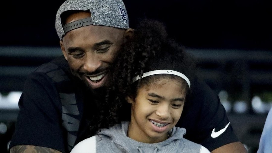 Sembilan nama korban kecelakaan helikopter yang ditumpangi mantan pebasket Kobe Bryant dan anaknya, Gianna Maria, yang meninggal dunia pada Minggu (26/1)