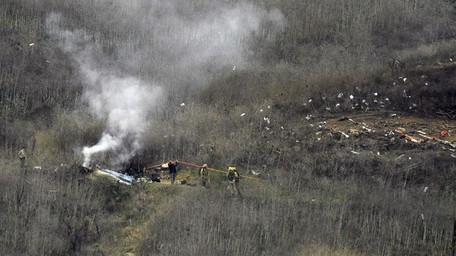 Lima penumpang dan satu pilot helikopter wisata di Nepal tewas dalam kecelakaan. Jenazah telah dievakuasi.