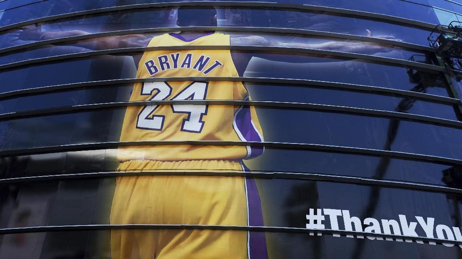 Perjalanan karir Kobe Bryant berawal dari seorang atlet sekolah hingga menjadi pemain NBA