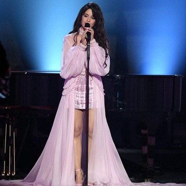 Dinilai Terburuk, Ini Penampilan Menawan Camila Cabello