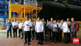 Tinjau Kapal Selam Alugoro, Jokowi Adopsi Pertahanan Siber