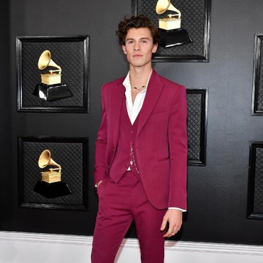 Kepergok Jalan Bareng, Sabrina Carpenter dan Shawn Mendes Pacaran?